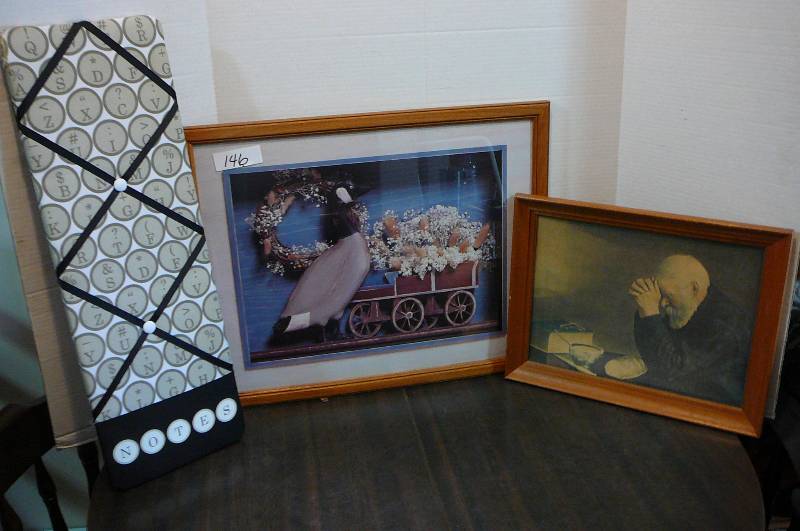 lot 146 image: Home Dcor