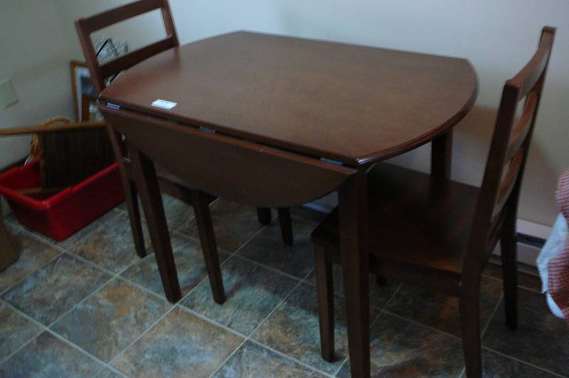 lot 153 image: Small Wood Drop Leaf Table & 2 Matching Chairs