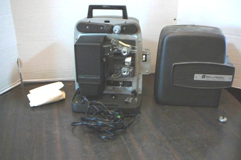 lot 165 image: Bell & Howell Auto Load Movie Projector
