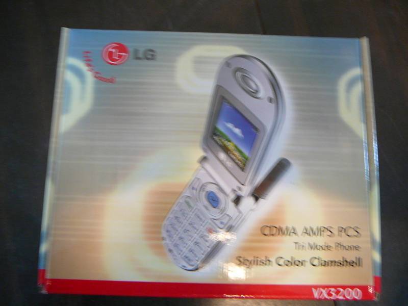 lot 167 image: LG Flip Phone