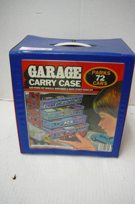 lot 257 image: Hot Wheels & Match Box Cars With Carry Case