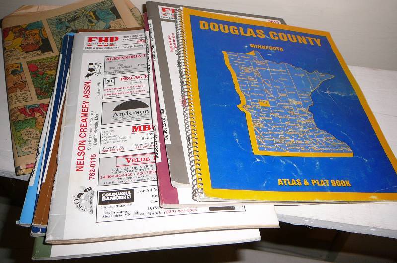 lot 290 image: Old Life Magazines, Douglas County Platt Directory Atlas, VFW, old newspapers & more