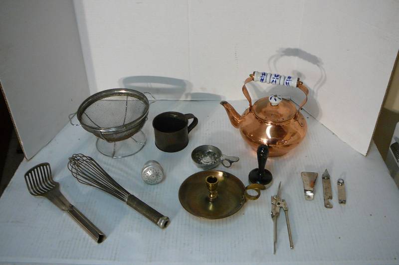 lot 295 image: Vintage Misc. Kitchen  Items