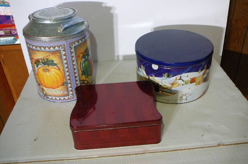 lot 343 image: Decorative Large Tins