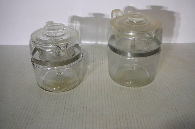 lot 347 image: Glass Coffee Makers 1-9 cup, 1-6 cup