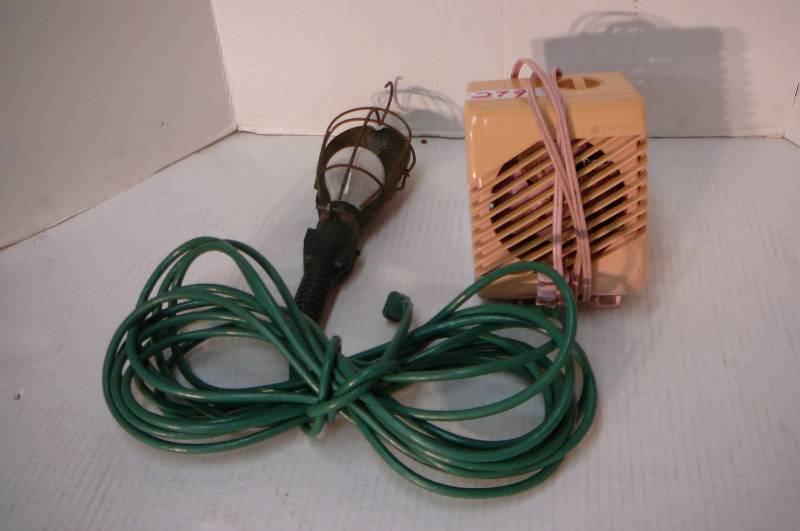 lot 279 image: Small Electric heater, Treble light & cord