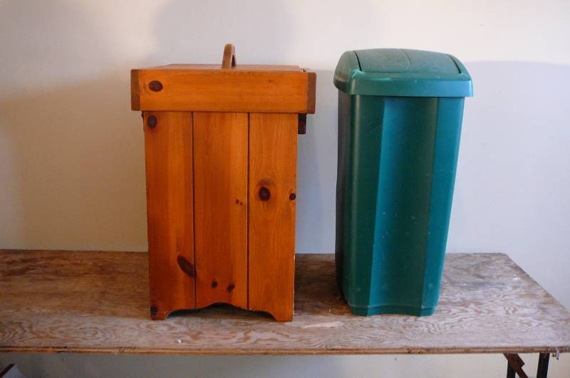 lot 380 image: Wooden garbage Bin, Plastic Garbage Can