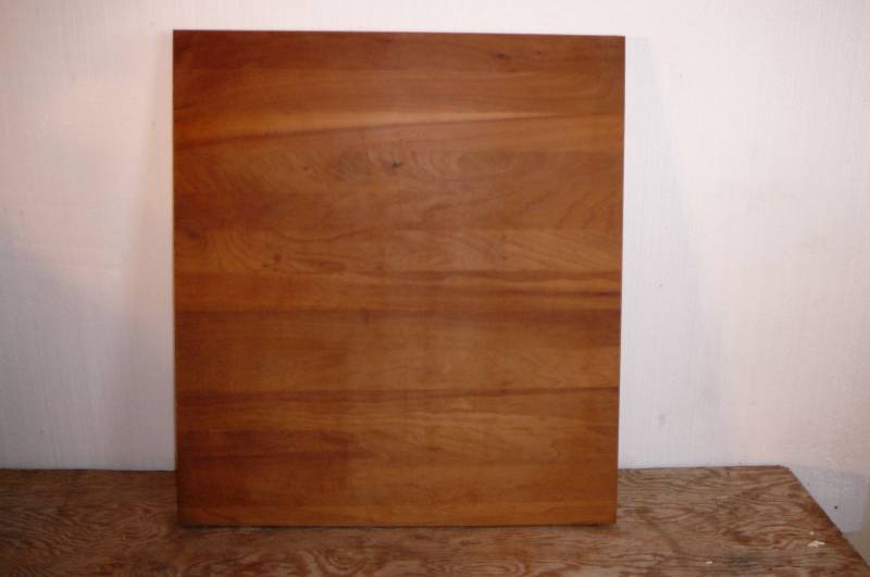 lot 404 image: Large Cutting board 24w x 27h