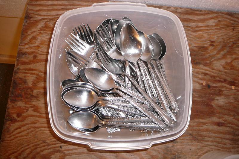 lot 408 image: Silverware