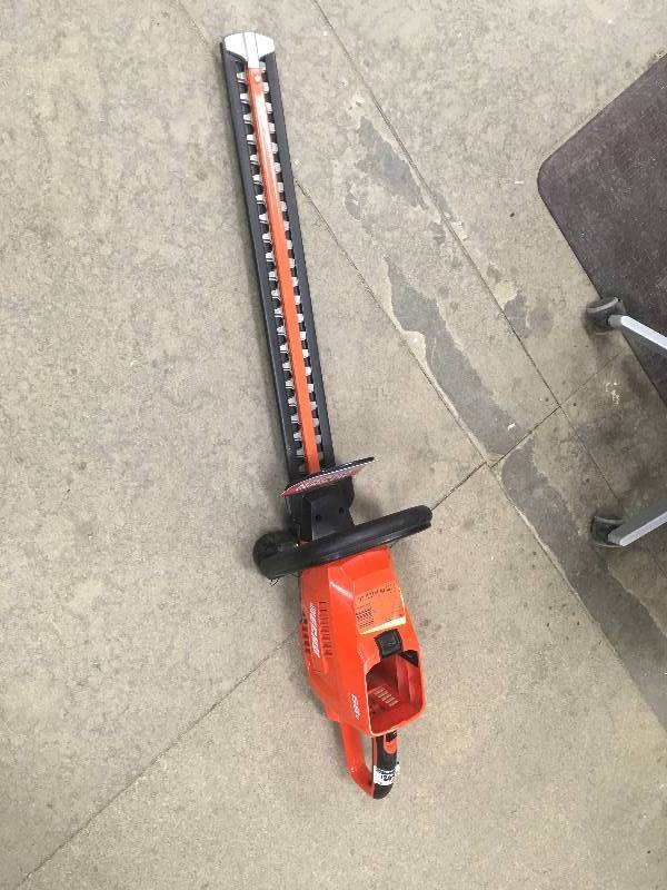 ECHO 24 in. 58-Volt Lithium-Ion Brushless Cordless Hedge Trimmer- Tool Only not used