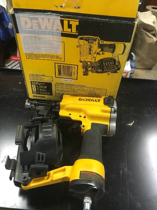 DeWalt DW45RN Next Generation 15 Degree 1-34 in. Pneumatic Coil Roofing Nailer not used