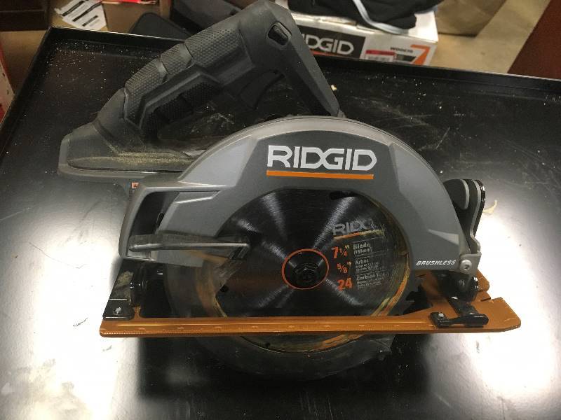 Ridgid 18-Volt GEN5X 7-14 in. Cordless Brushless Circular Saw ( Tool Only) used in working condition