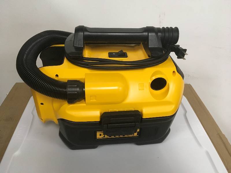 DeWalt 18V20V Max CordlessCorded WetDry Vac nott used