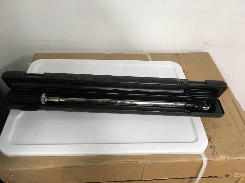 Husky 50-250 ft. lbs. 12 in. Drive Torque Wrench in like new condition