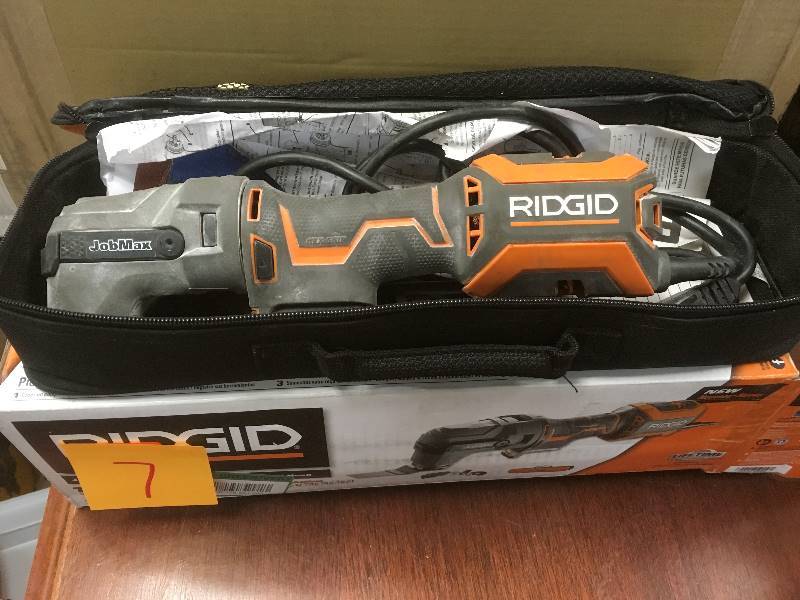 Ridgid Jobmax 4 Amp Multi-Tool with Tool Free Head used in very good condition