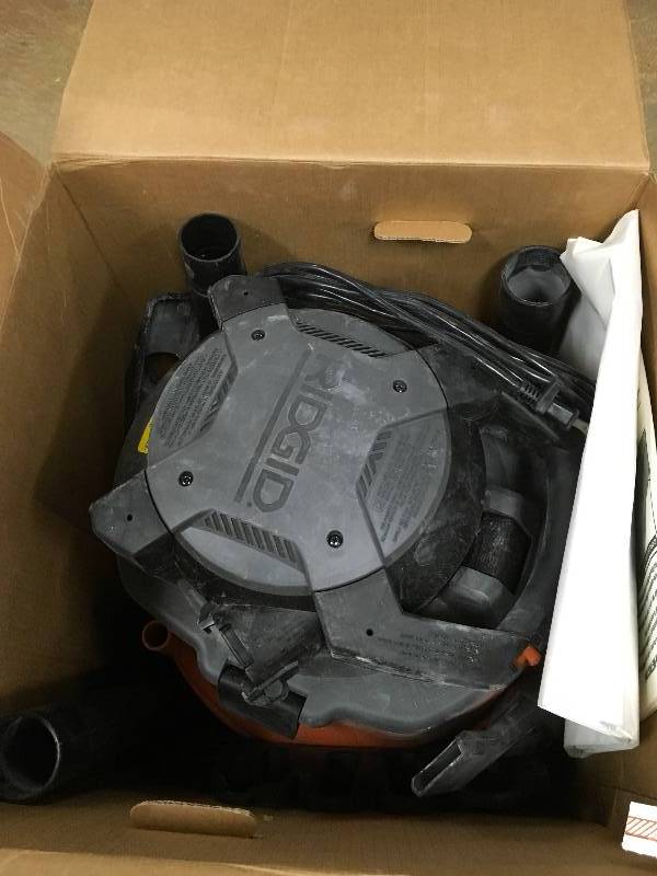 Ridgid 16 Gal 6.5 -Peak HP WetDry Vac with Detachable Blower In working conditions