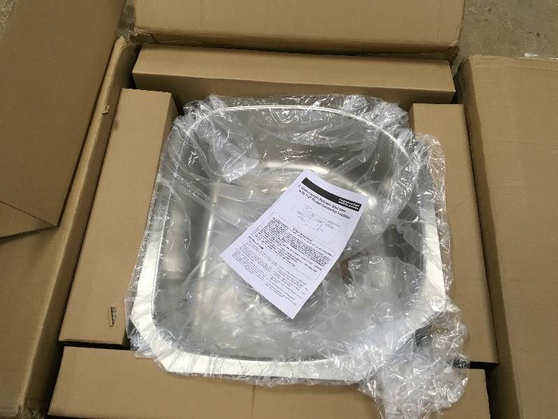 Elkay EGUH2118 Harmony Elumina Stainless Steel Single Bowel Undermount Sink Not used