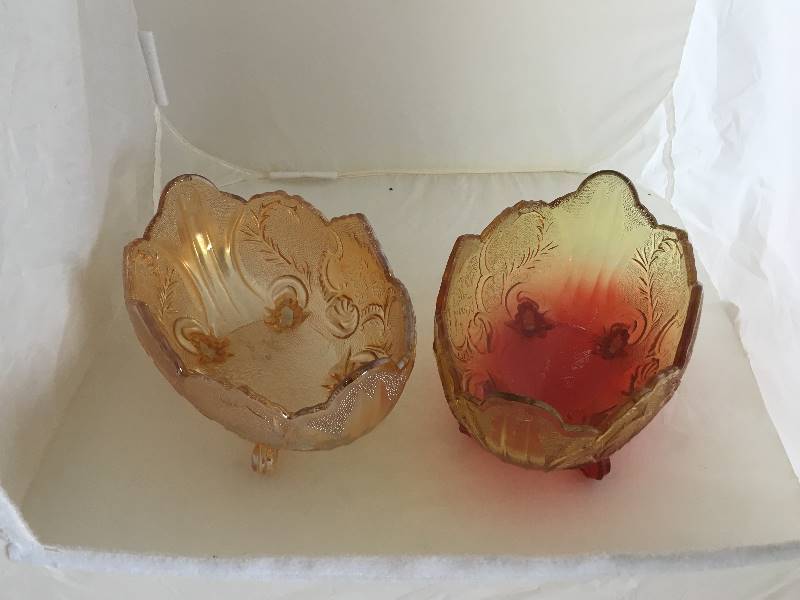 lot 81 image: Carnival Glass Dishes