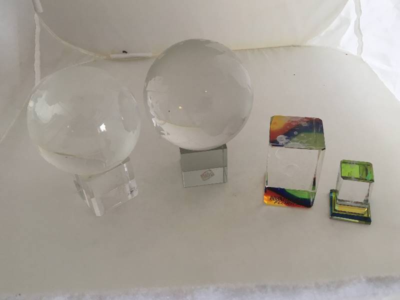 lot 87 image: Glass & Crystal Paperweights