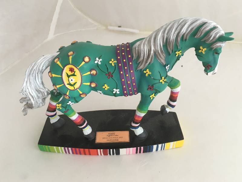 lot 91 image: Horse of a Different Color Figurine