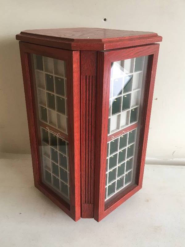 lot 102 image: Revolving Wooden Display