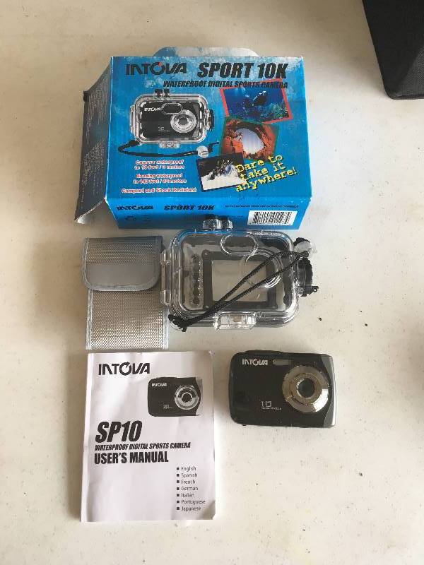 lot 120 image: Intova Sport 10K Waterproof Digital Sports Camera