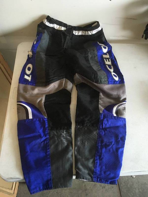 lot 137 image: OCELOT Pants Sz 32