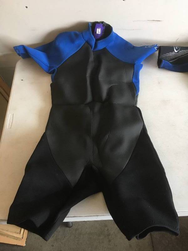 lot 174 image: OTS Wetsuit Sz L