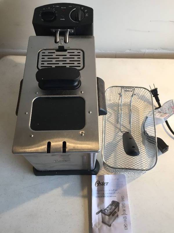 lot 203 image: Oster Immersion Deep Fryer