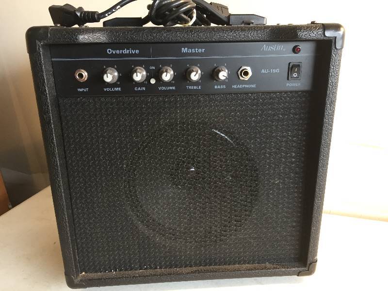 lot 206 image: AUSTIN AU-15G Amplifier
