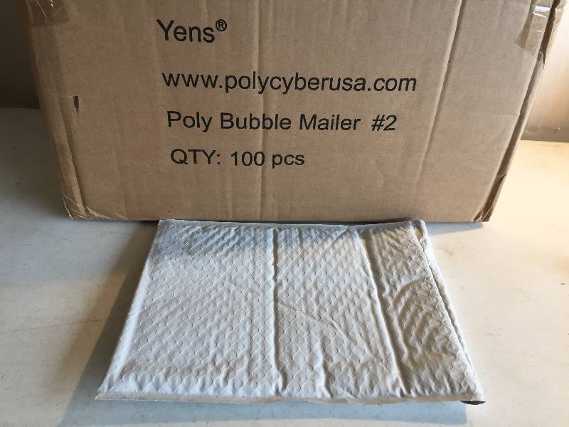 lot 217 image: Bubble Mailers Qty 100 #2