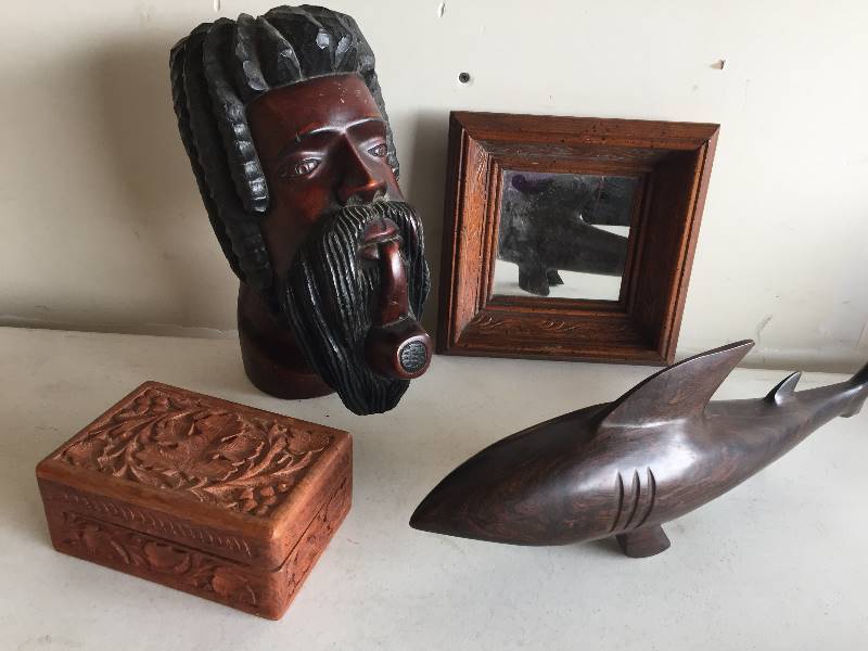 lot 273 image: Wood Carving Decorations Figures