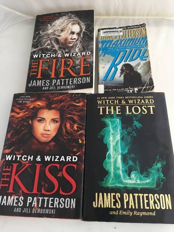 lot 286 image: James Patterson Books