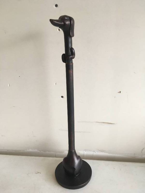 lot 309 image: Dachshund Metal Paper Towel Holder