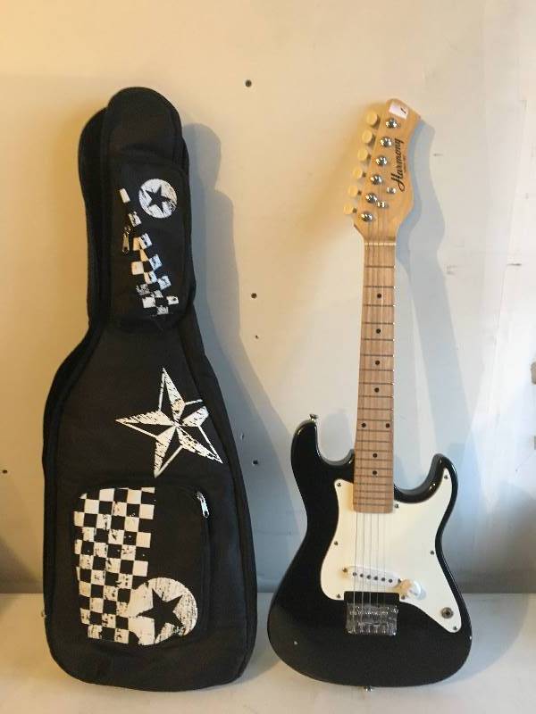 lot 14 image: Harmony Electric Guitar & Bag