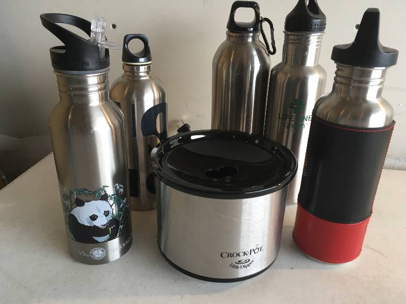 lot 243 image: Little Dipper Crockpot & Aluminum Water Bottles