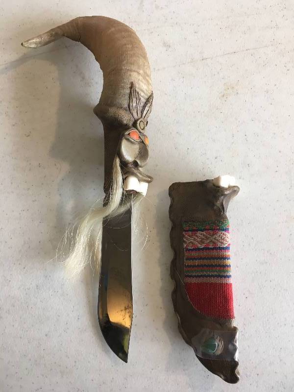 lot 258 image: Decorative Knife with FACE