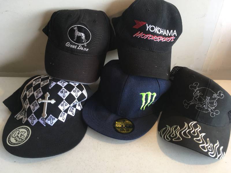 lot 262 image: Hats - DC - Monster - Fox - More