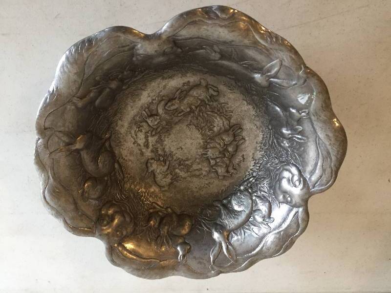 lot 195 image: Large Aluminum Easter Rabbit Bowl