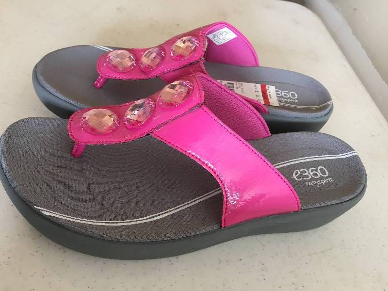 lot 42 image: New Easy Spirit Sandles Sz 9 M