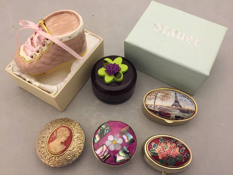 lot 350 image: Trinket Boxes includin Stauer Baby Shoe