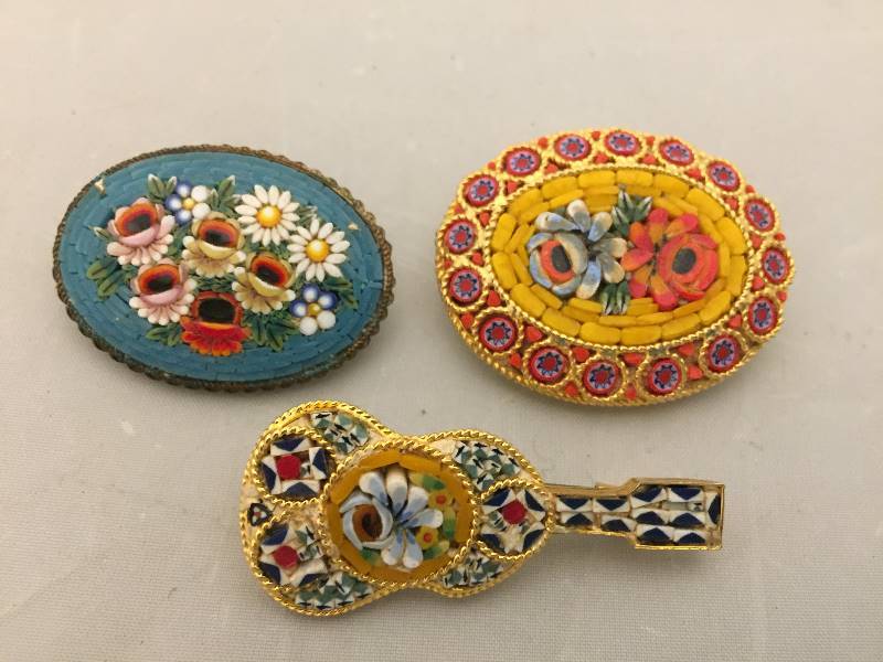 lot 356 image: Mosaic Pins Brooches