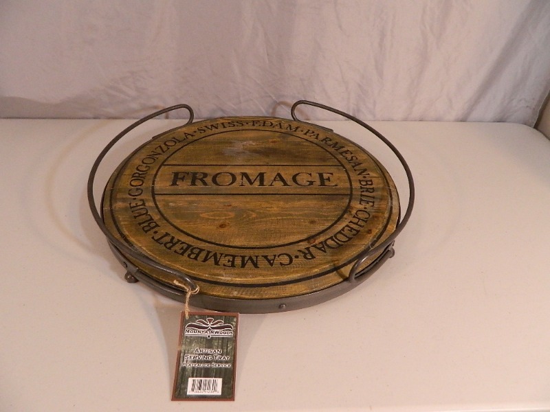 lot 17 image: New Mountain Woods Artisan Serving Tray