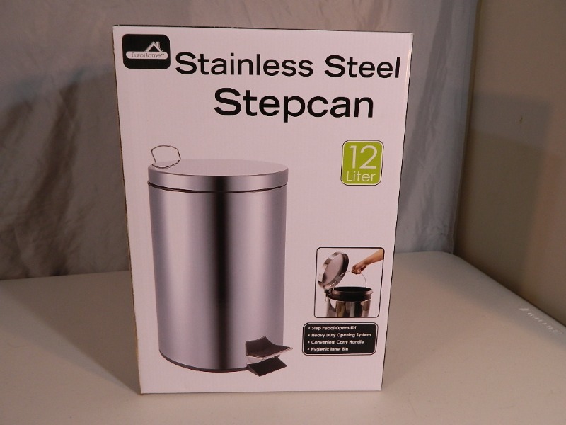 lot 33 image: New Stainless Steel Step Can