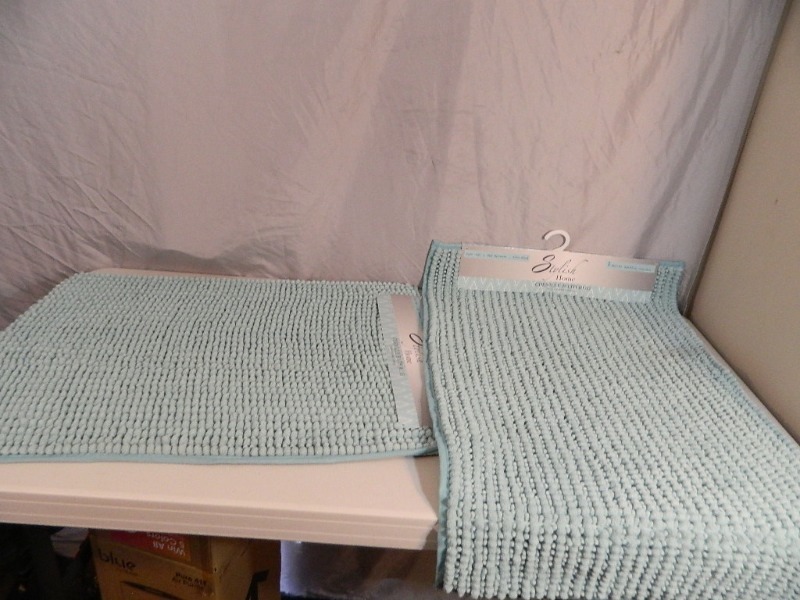 lot 60 image: 2 New Chenille Bath Rugs