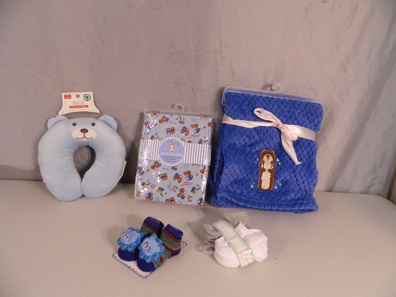 lot 92 image: New Baby Items