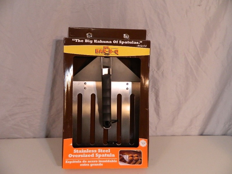 lot 115 image: New Big Kahuna of Spatulas - Great for taking pizzas out of the oven