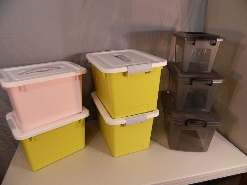 lot 127 image: 7 New Assorted Totes with Lids