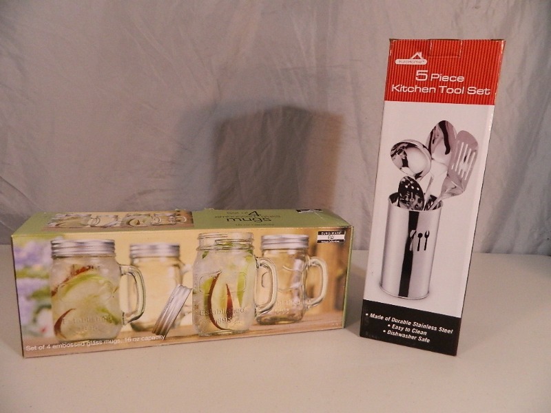lot 131 image: New Mug Set with Lids and New Kitchen Tool Set