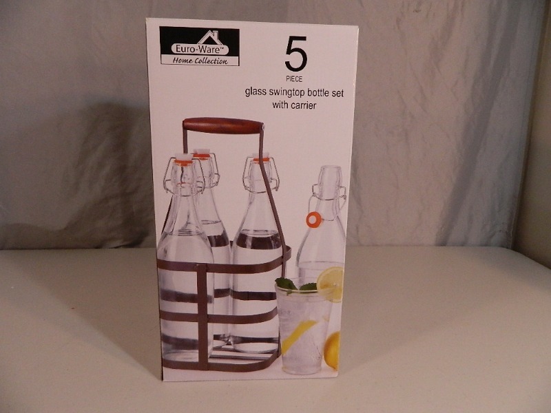 lot 143 image: New 5 Pc Bottle and Carrier Set